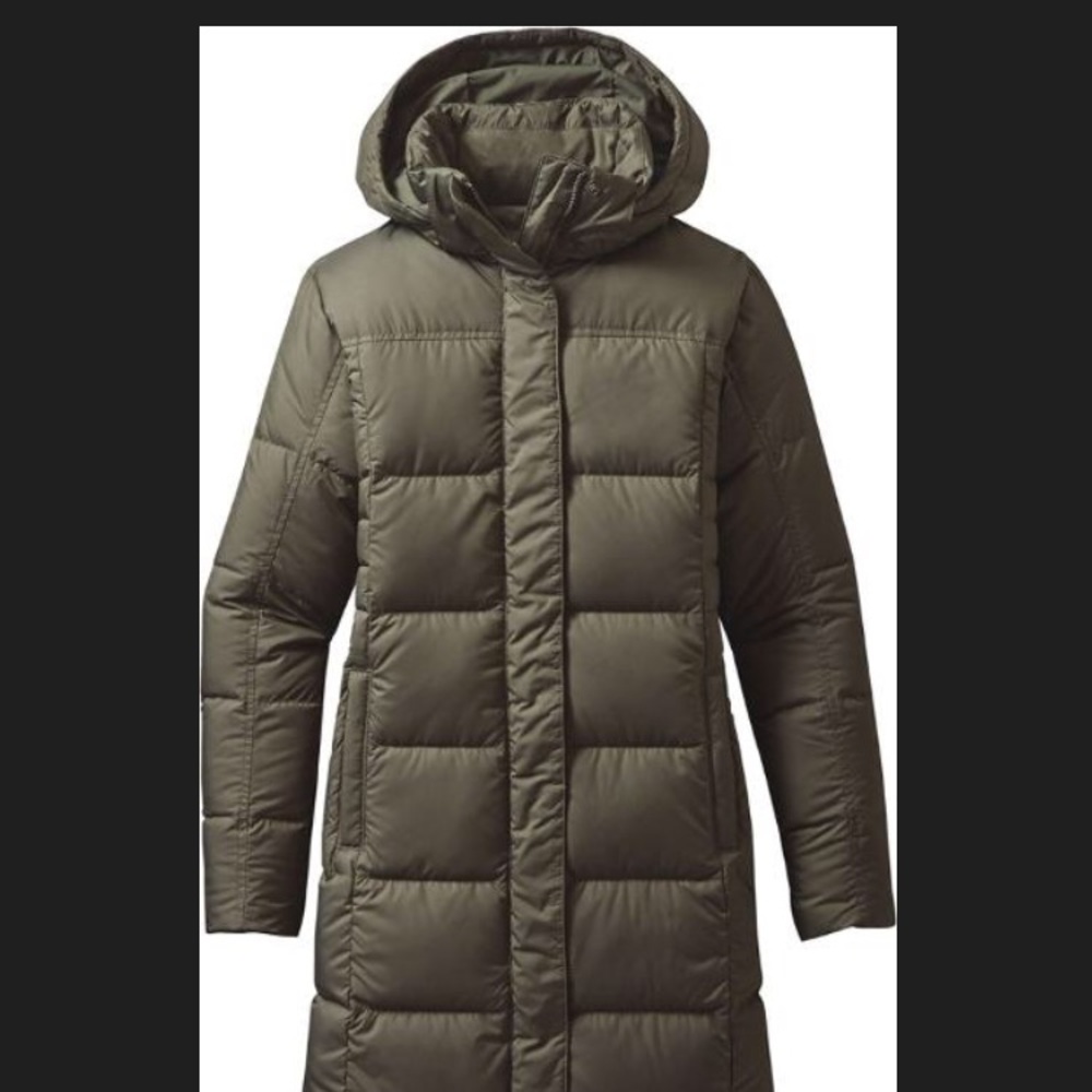 Green blue Patagonia parka